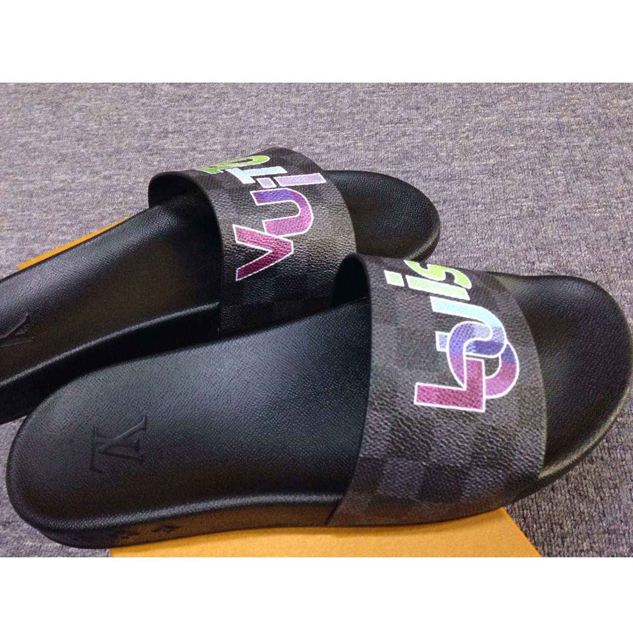 Louis Vuitton Waterfront Mule - 