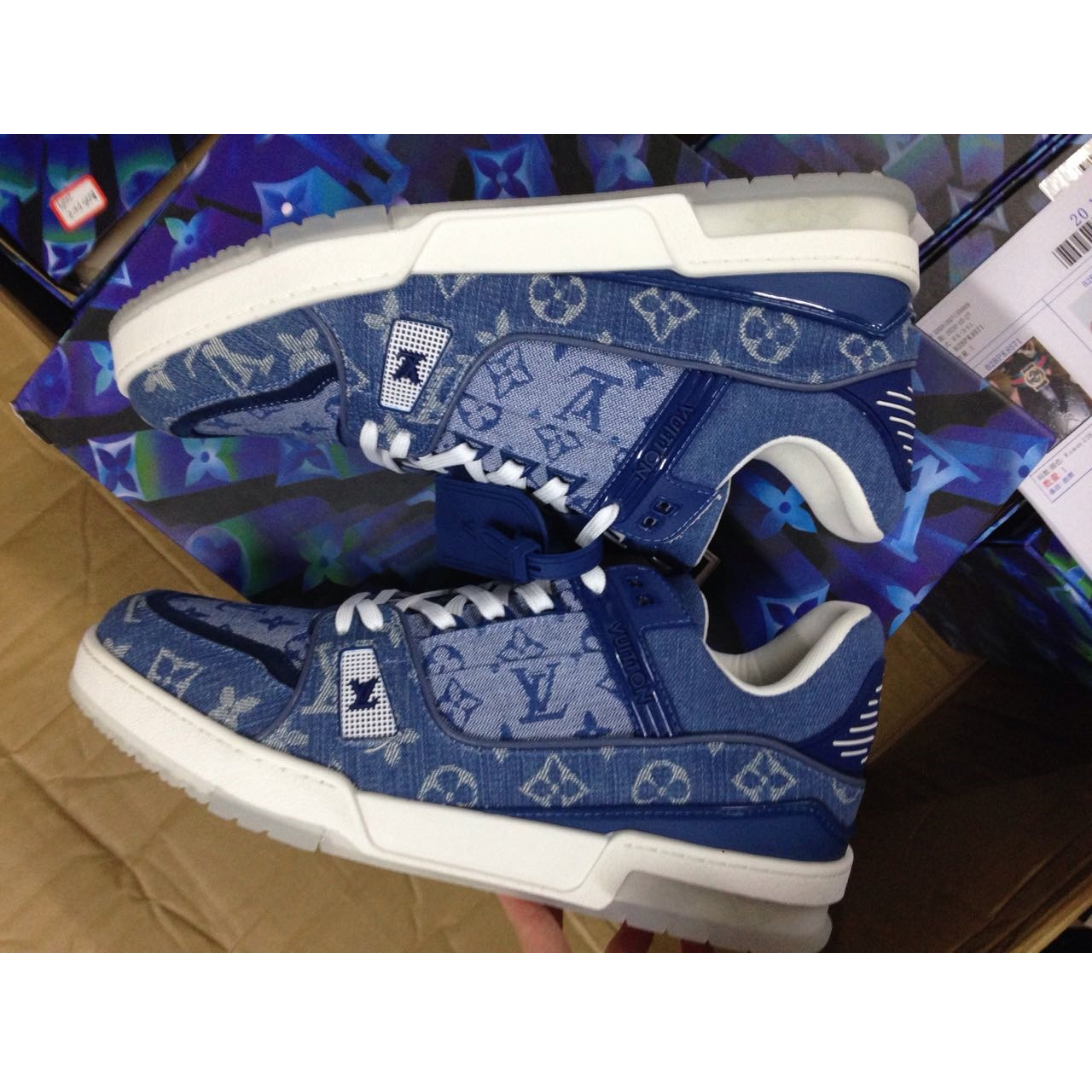 Louis Vuitton Trainer Sneaker - 