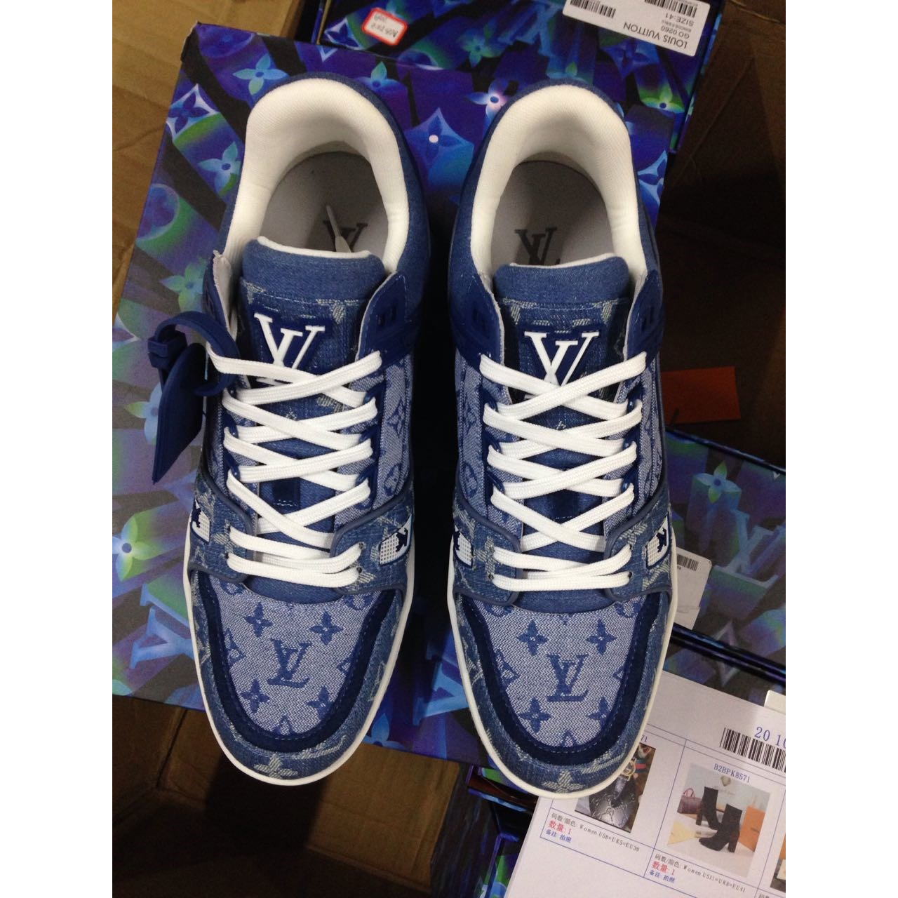 Louis Vuitton Trainer Sneaker - 