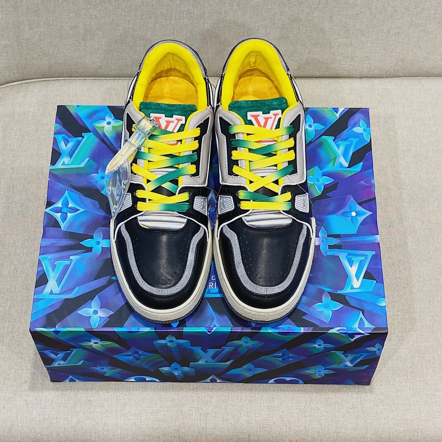 Louis Vuitton Trainer Sneaker - DesignerGu