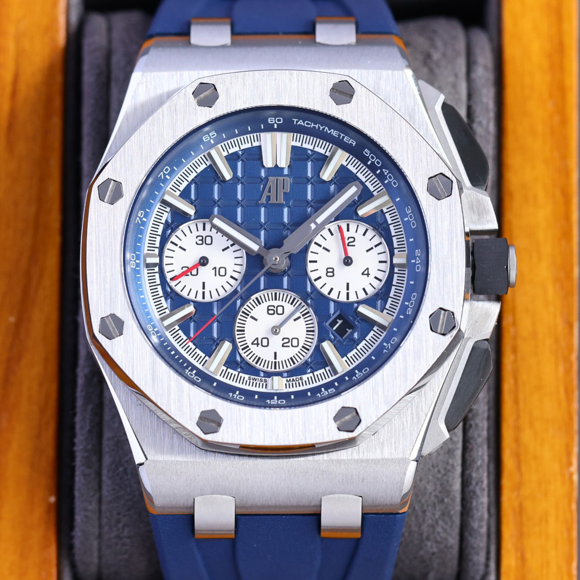 Audemars Piguet  Watch  44mm - 