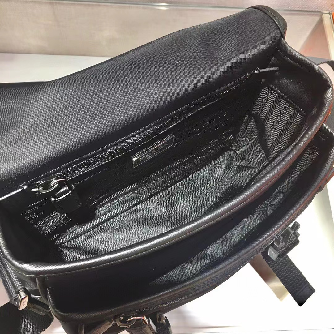 Prada Re-Nylon And Saffiano Leather Shoulder Bag(22-16-8.5cm)   2VD034 - DesignerGu