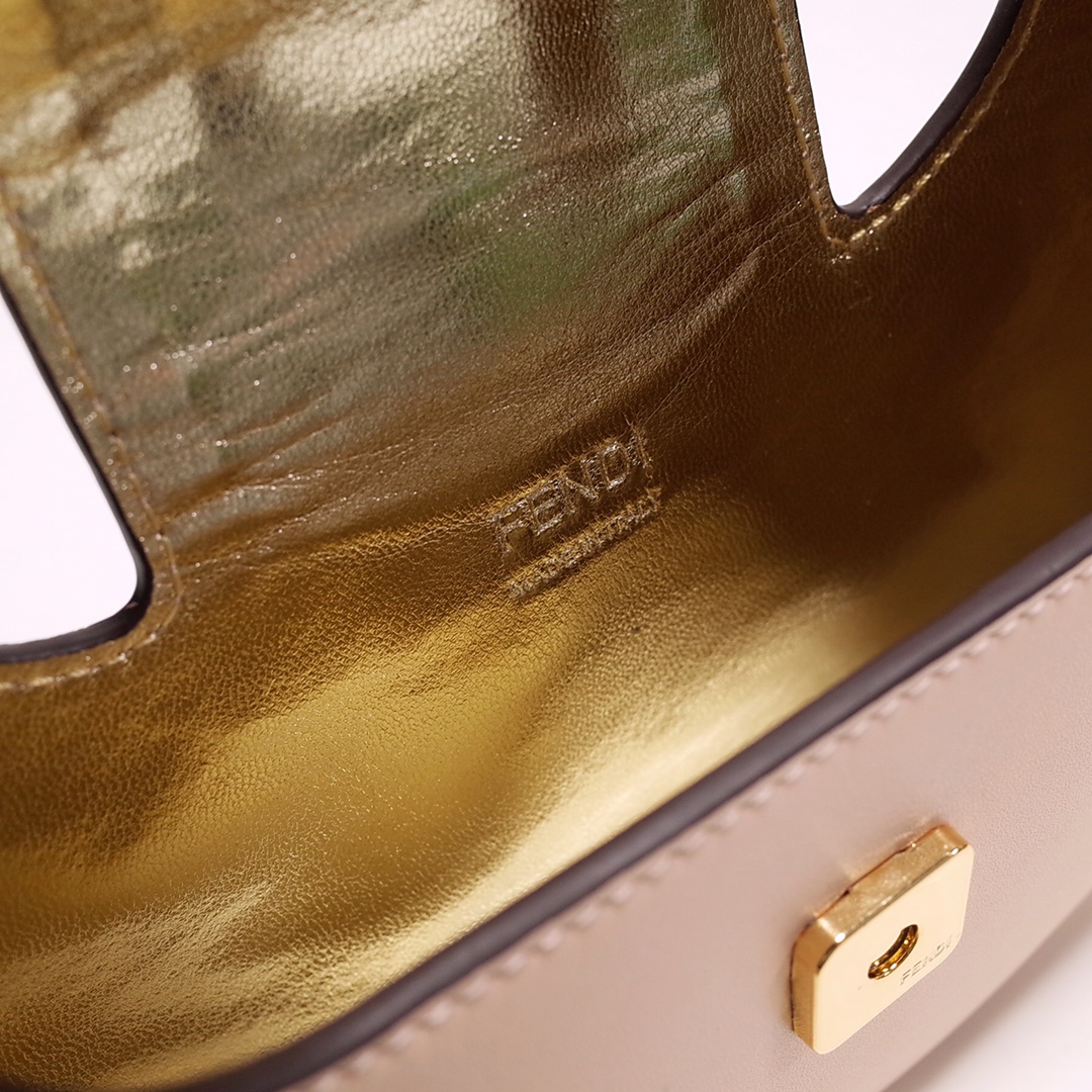 Fendi Cookie Pink Leather Mini Handbag（22-17.5-4.5cm） - 