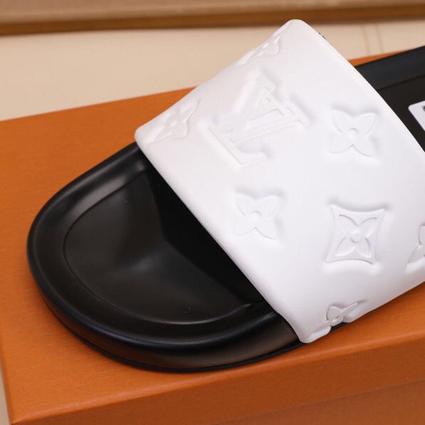 Louis Vuitton Monogram Slippers - 