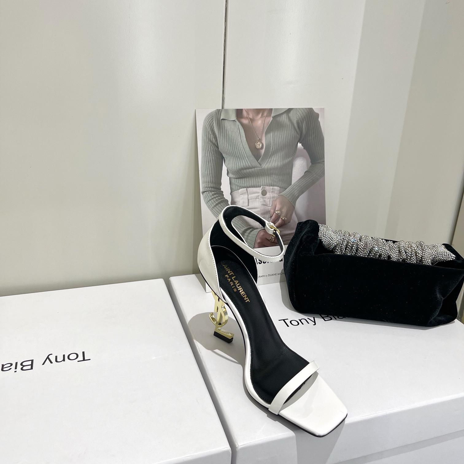 Saint Laurent Opyum Sandals In Patent Leather With Gold-Tone Heel— Heel Higth 90mm - DesignerGu