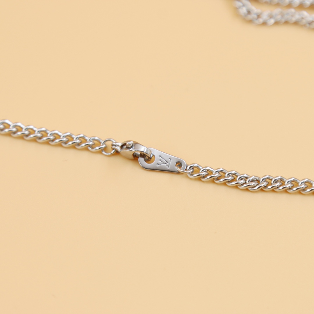 Louis Vuitton LV Skateboard Pendant   MP3277 - DesignerGu