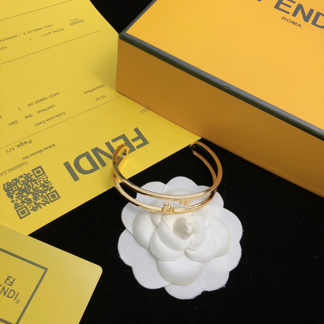 Fendi O’Lock Bracelet - 