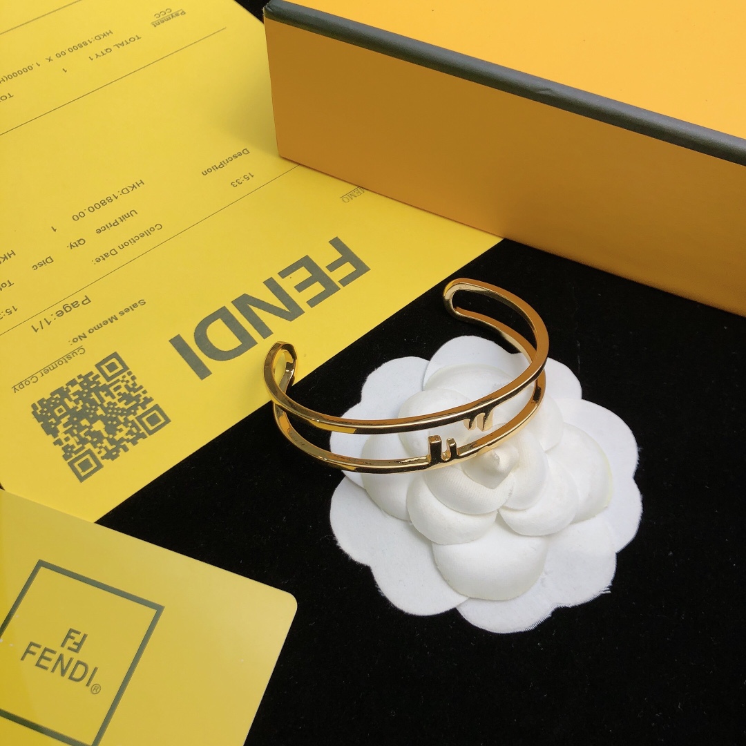 Fendi O’Lock Bracelet - 