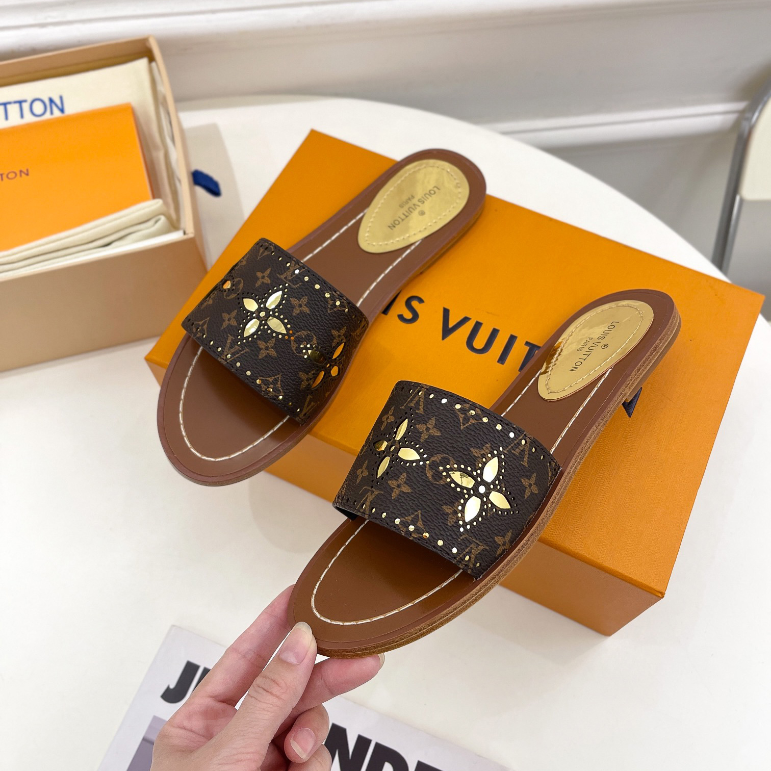 Louis Vuitton Lock It Flat Mule   1A9RC5 - 