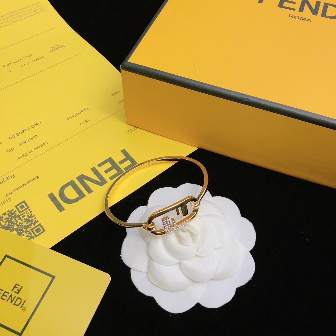 Fendi O’Lock Bracelet - 