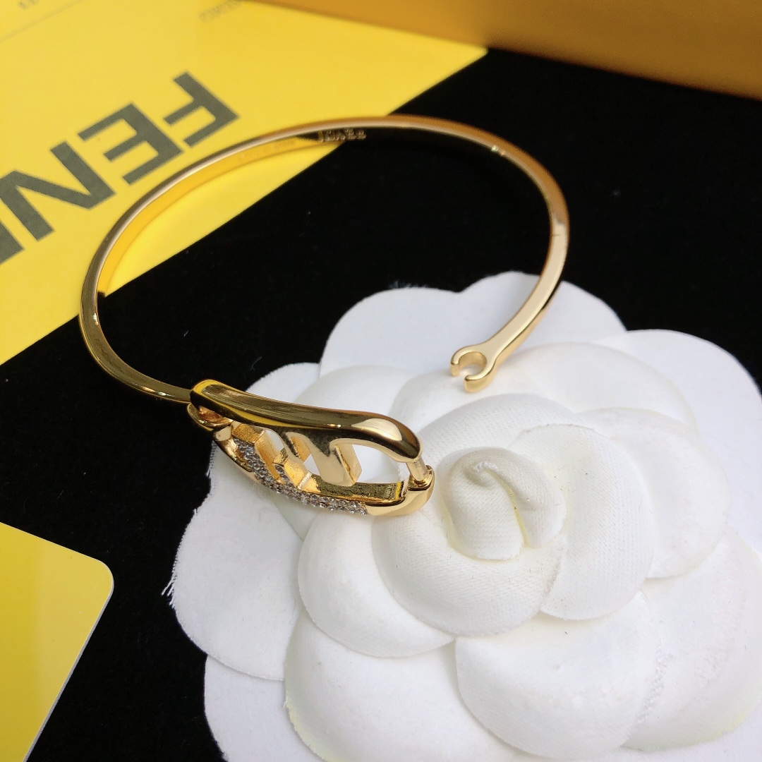Fendi O’Lock Bracelet - 