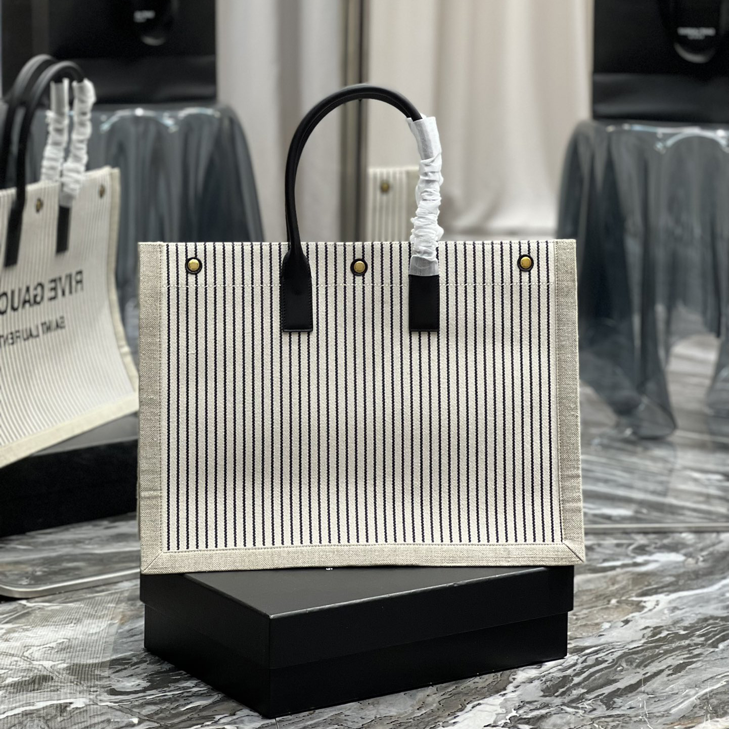 Saint Laurent Rive Gquche Tote Bag In Linen And Smooth Leather(48-36-16cm) - 