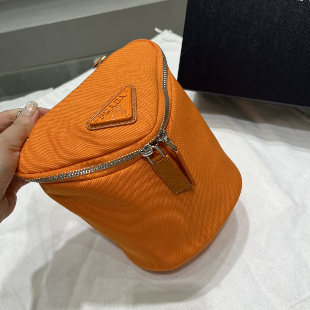 Prada Canvas Shoulder Bag(21-15-15cm)   2VH147 - 