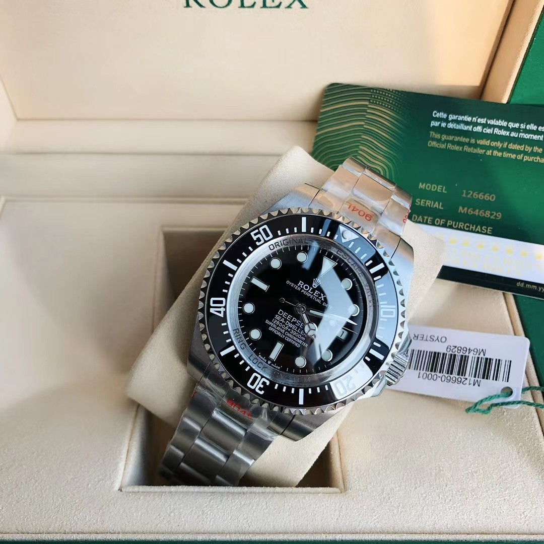 Rolex  Watch    - 