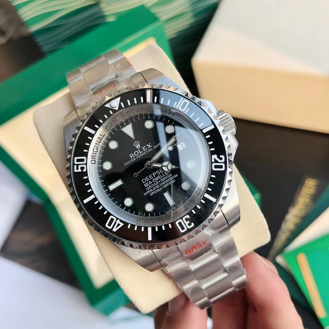 Rolex  Watch    - 