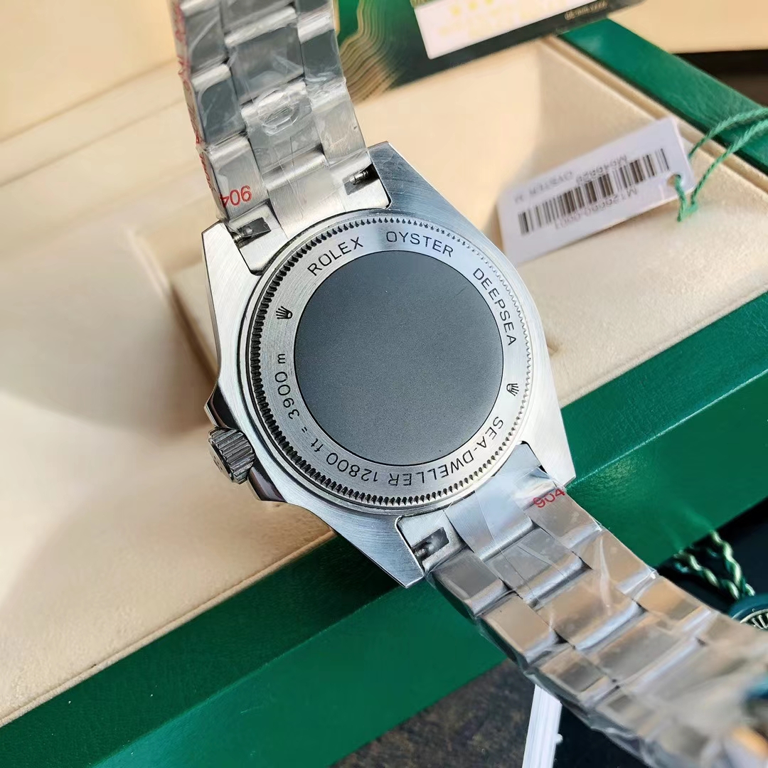 Rolex  Watch    - 