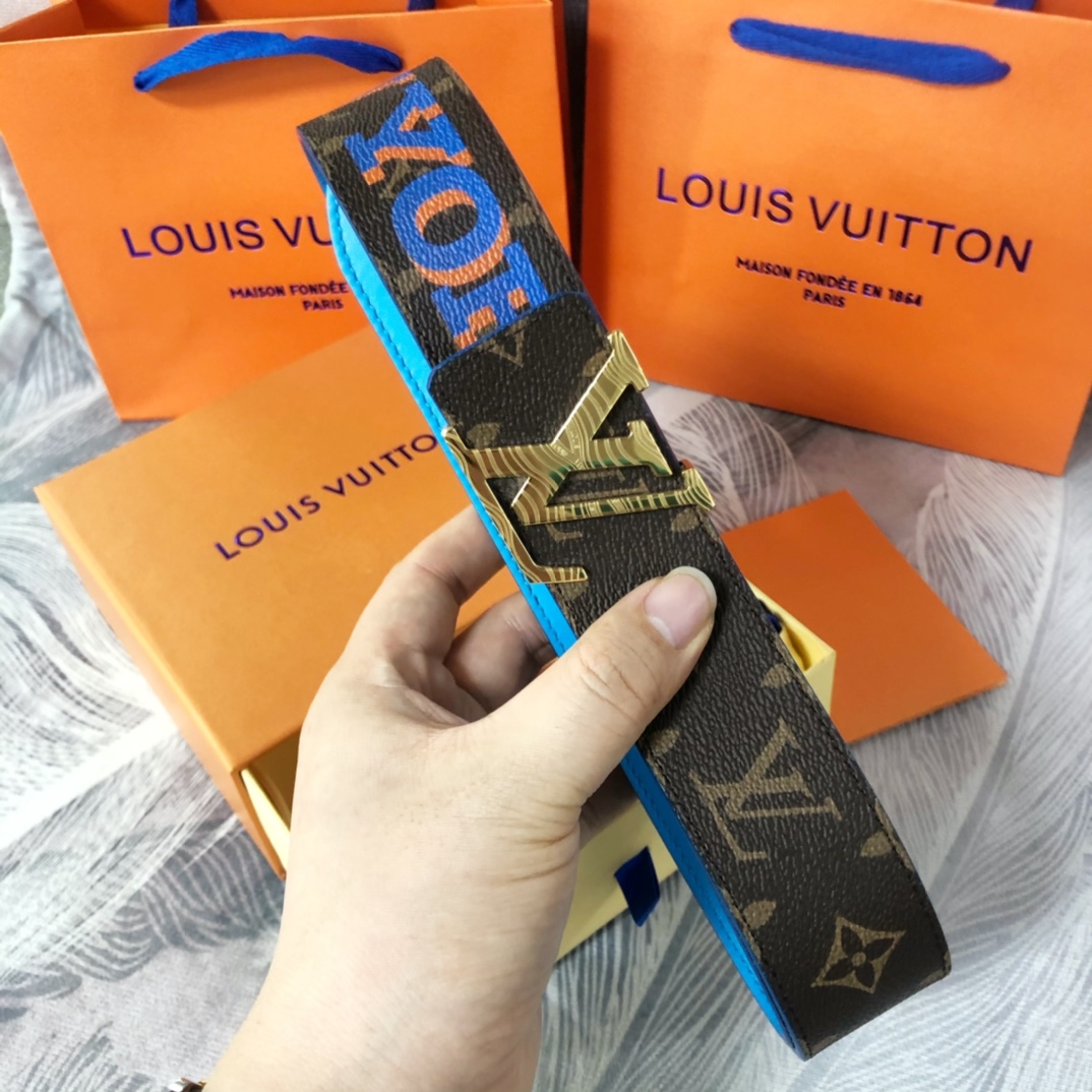 Louis Vuitton LV Pyramide Cities Exclusive 40MM Reversible Belt—New York - 