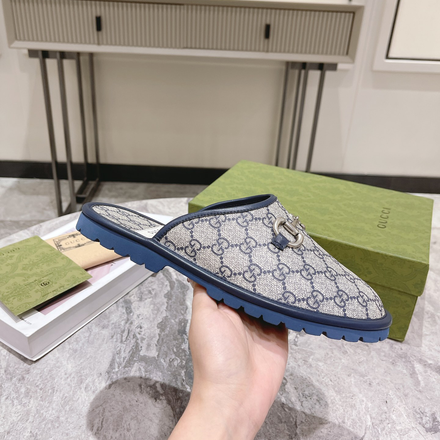 Gucci Men's Slipper With Horsebit - DesignerGu