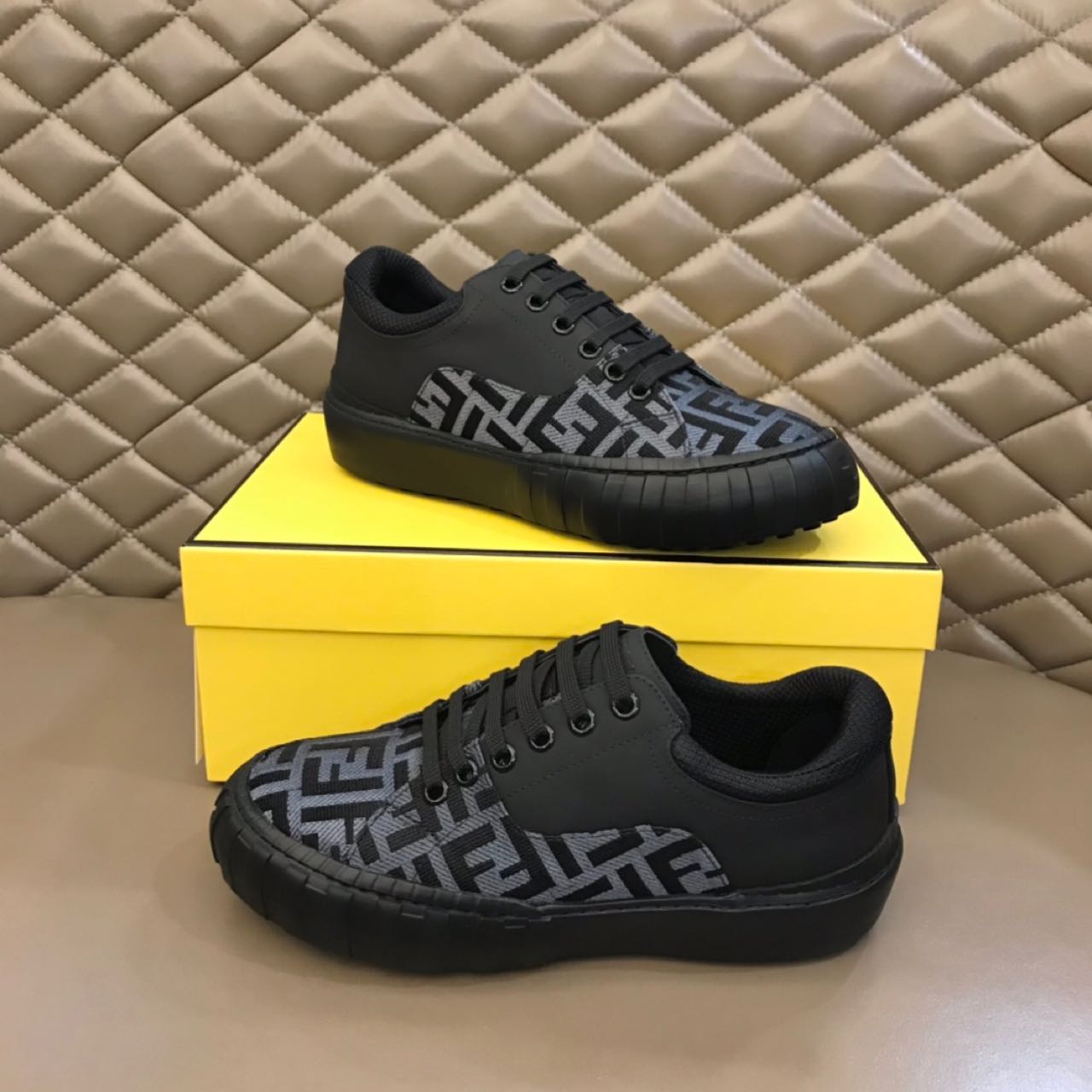 Fendi Force Black fabric low-Tops Sneakers - 