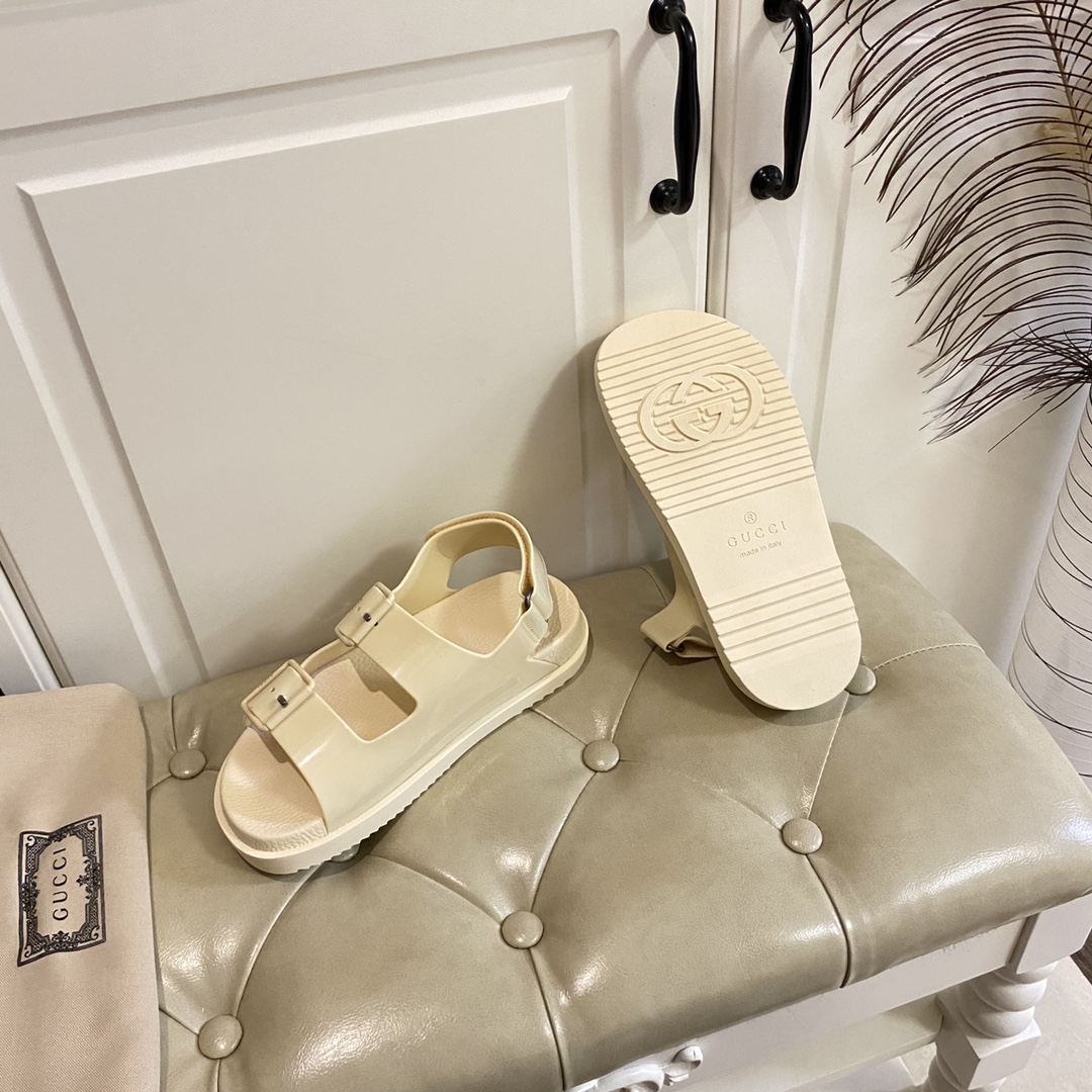Gucci Women's Sandal With Mini Double G - 