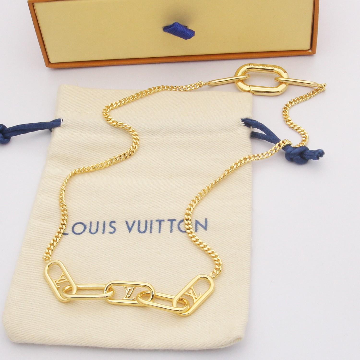 Louis Vuitton Mini Signature Chain Necklace   M00324 - 