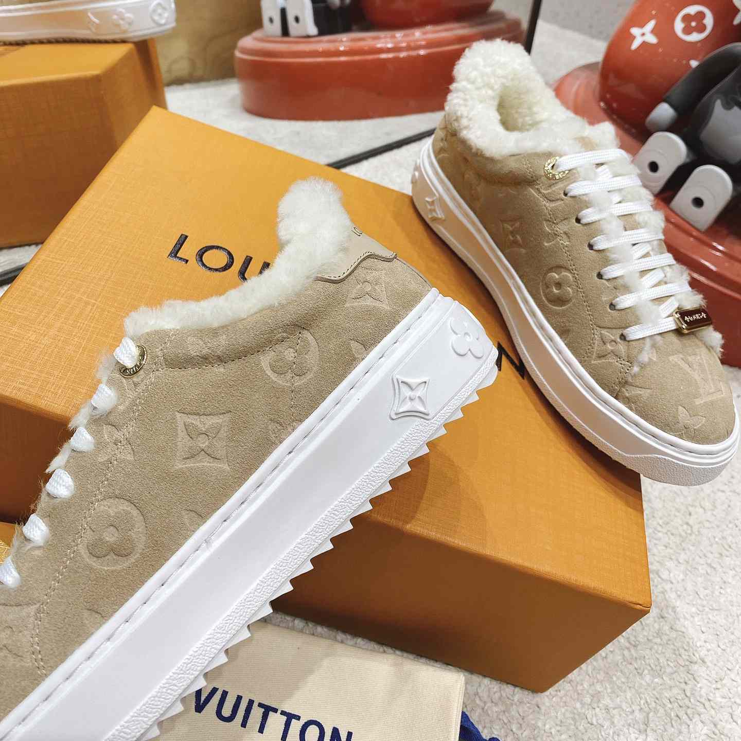 Louis Vuitton Time Out Sneakers - 