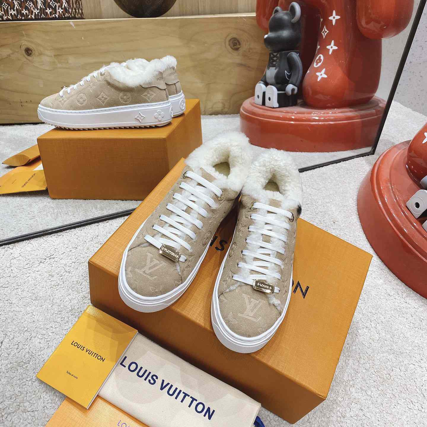 Louis Vuitton Time Out Sneakers - 