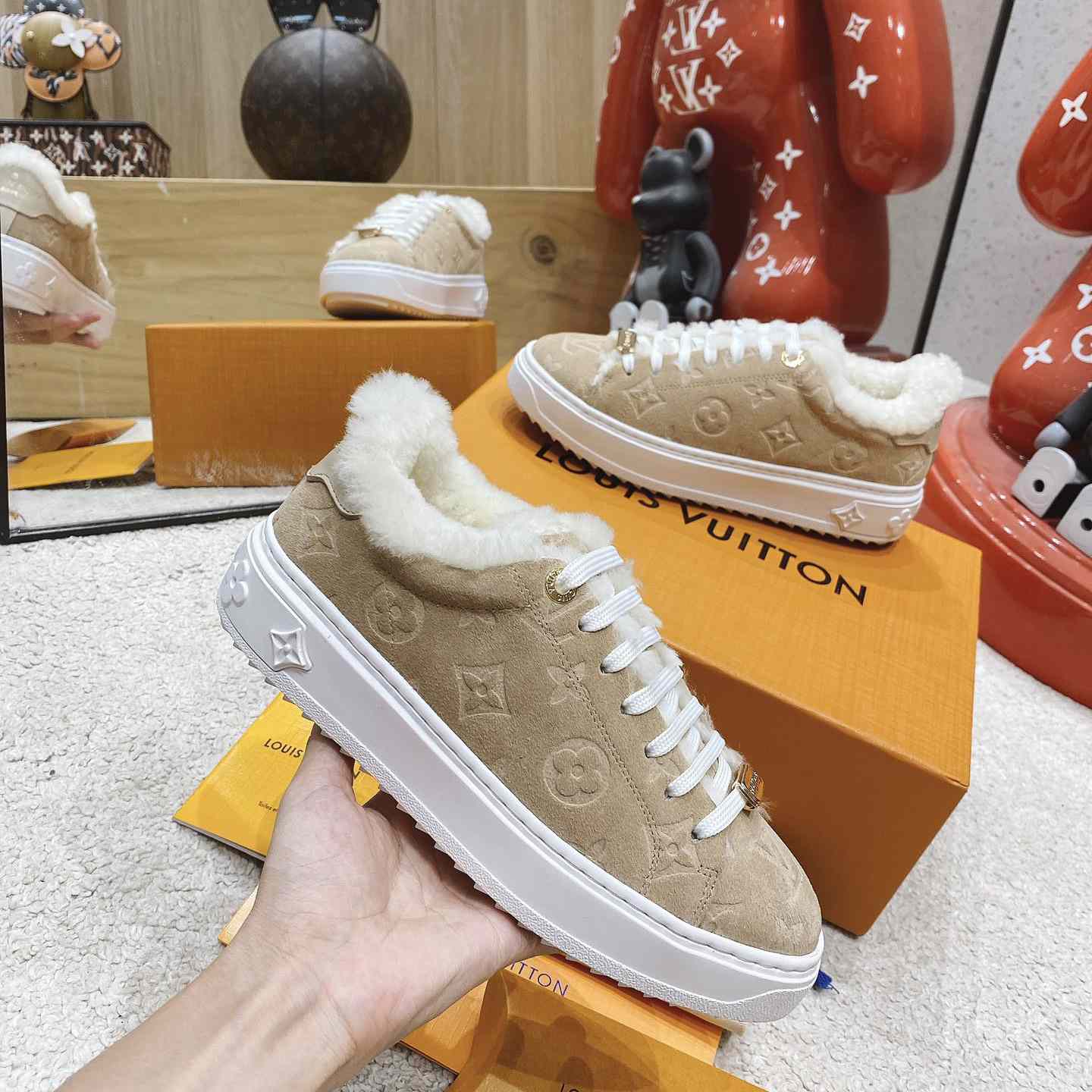 Louis Vuitton Time Out Sneakers - 