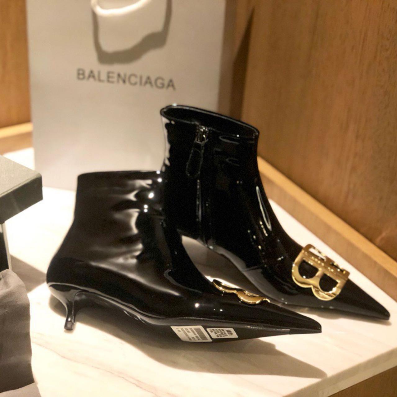 Balenciaga BB Boots - DesignerGu