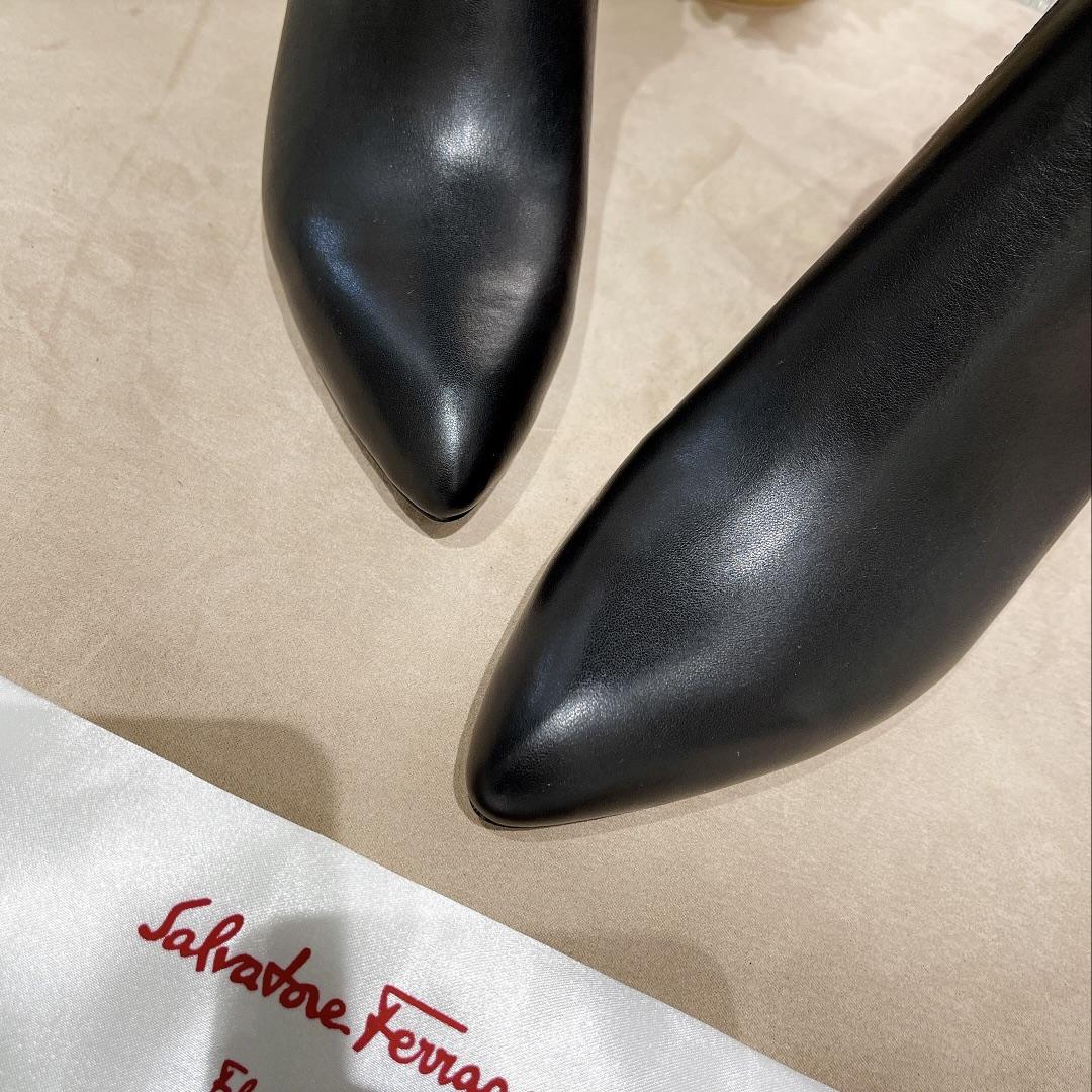 Ferragamo Leather Ankle Boot - DesignerGu