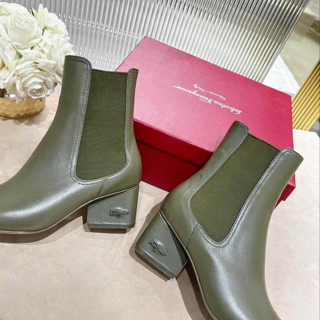 Ferragamo Leather Ankle Boot - 
