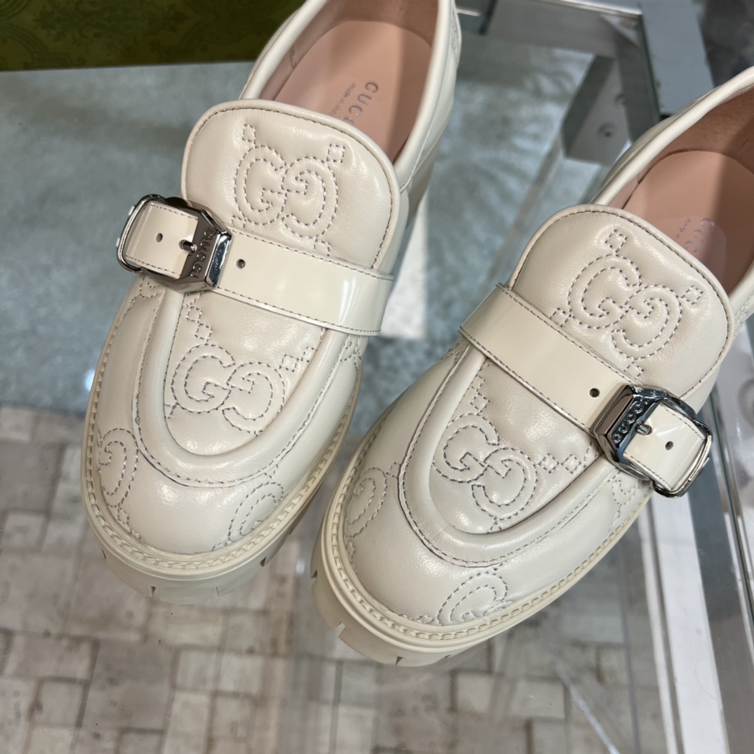 Gucci Women's GG Matelassé Shoe - 
