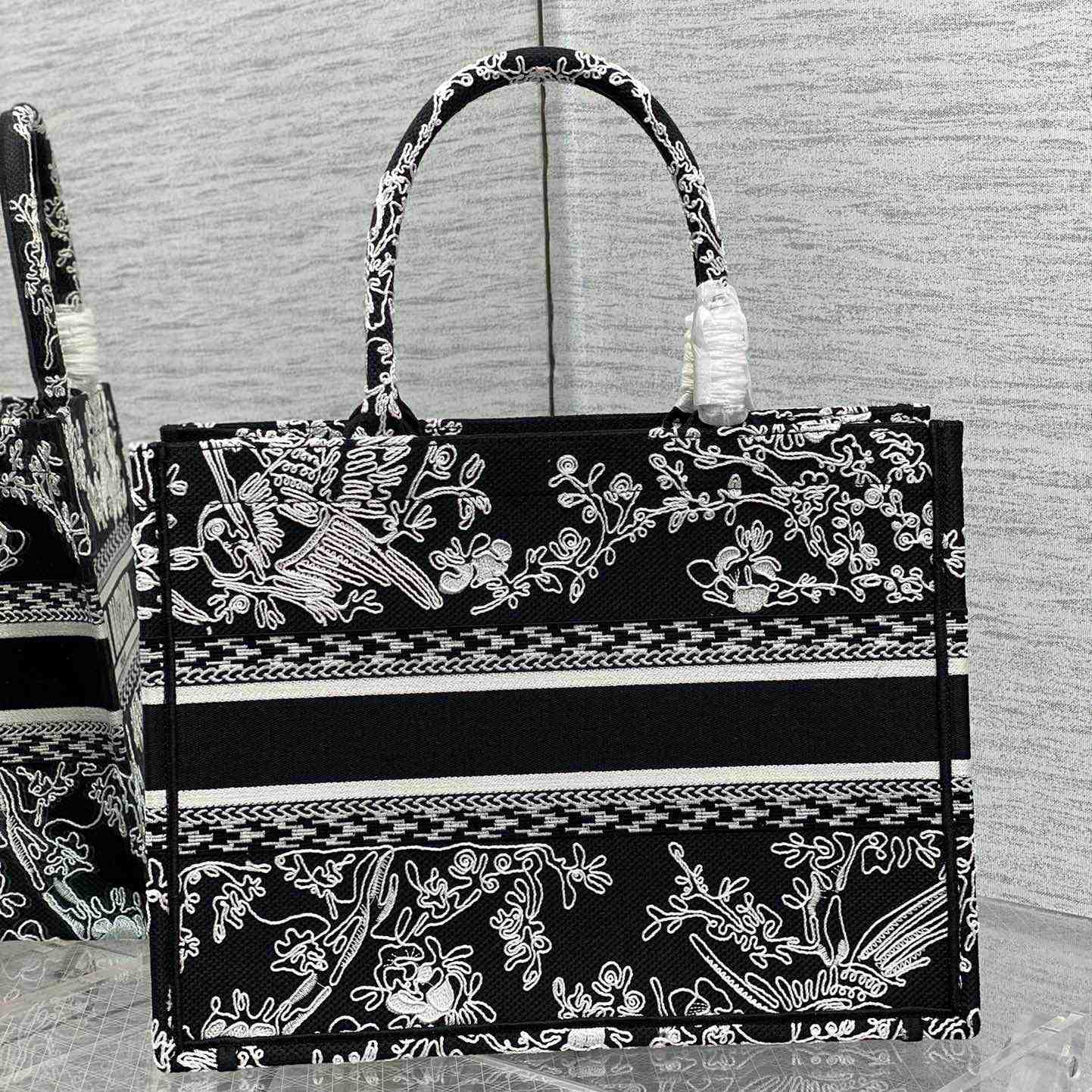 Dior Medium Dior Book Tote(36-18-28cm) - 