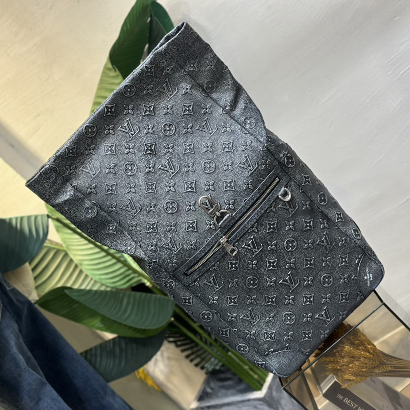 Louis Vuitton Roll Top Backpack (29-42-15cm)  M21359 - 