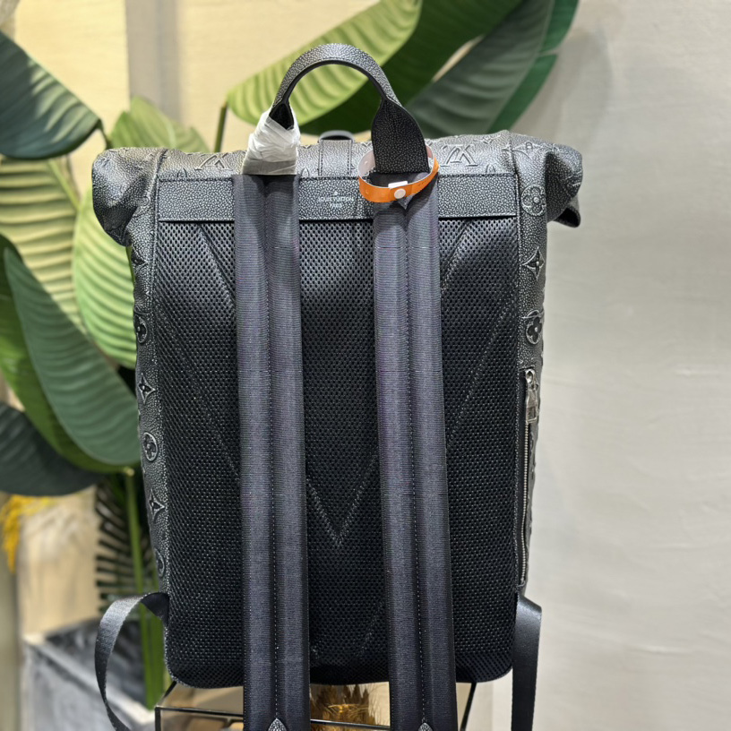 Louis Vuitton Roll Top Backpack (29-42-15cm)  M21359 - 