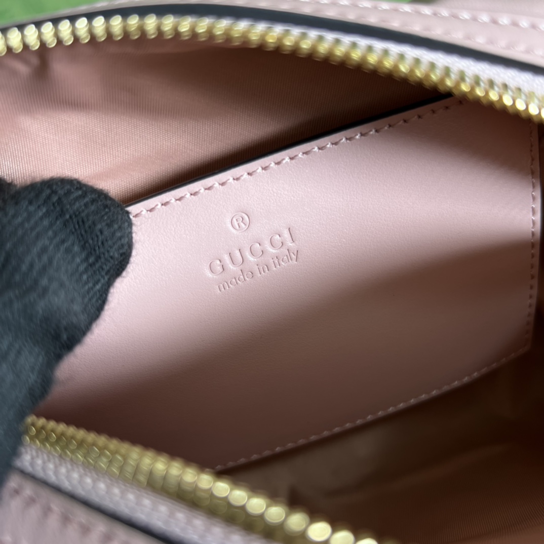 Gucci GG Matelassé Beauty Case(16*12.5*9cm) - 