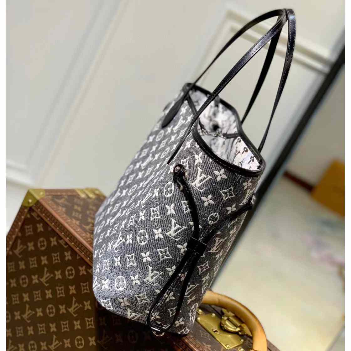 Louis VuittonNeverfull MM Tote Bag (31-28-14cm)   M21465 - 