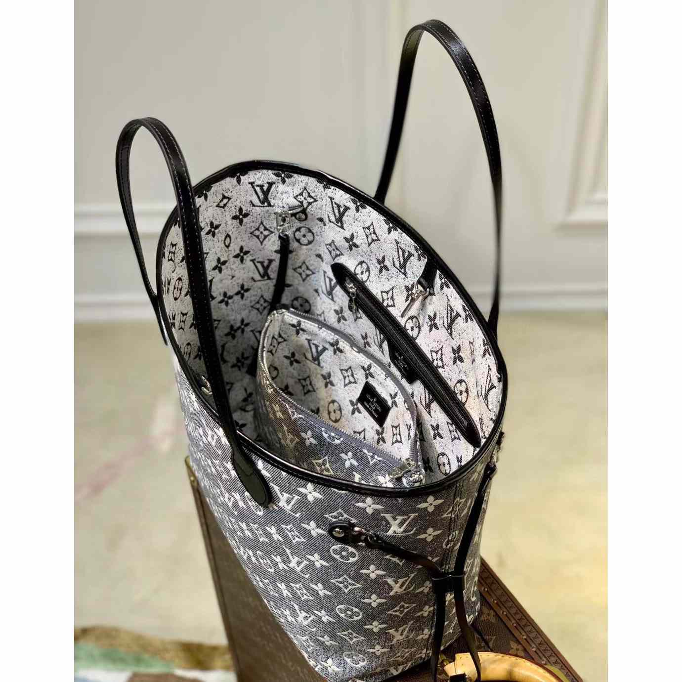 Louis VuittonNeverfull MM Tote Bag (31-28-14cm)   M21465 - 