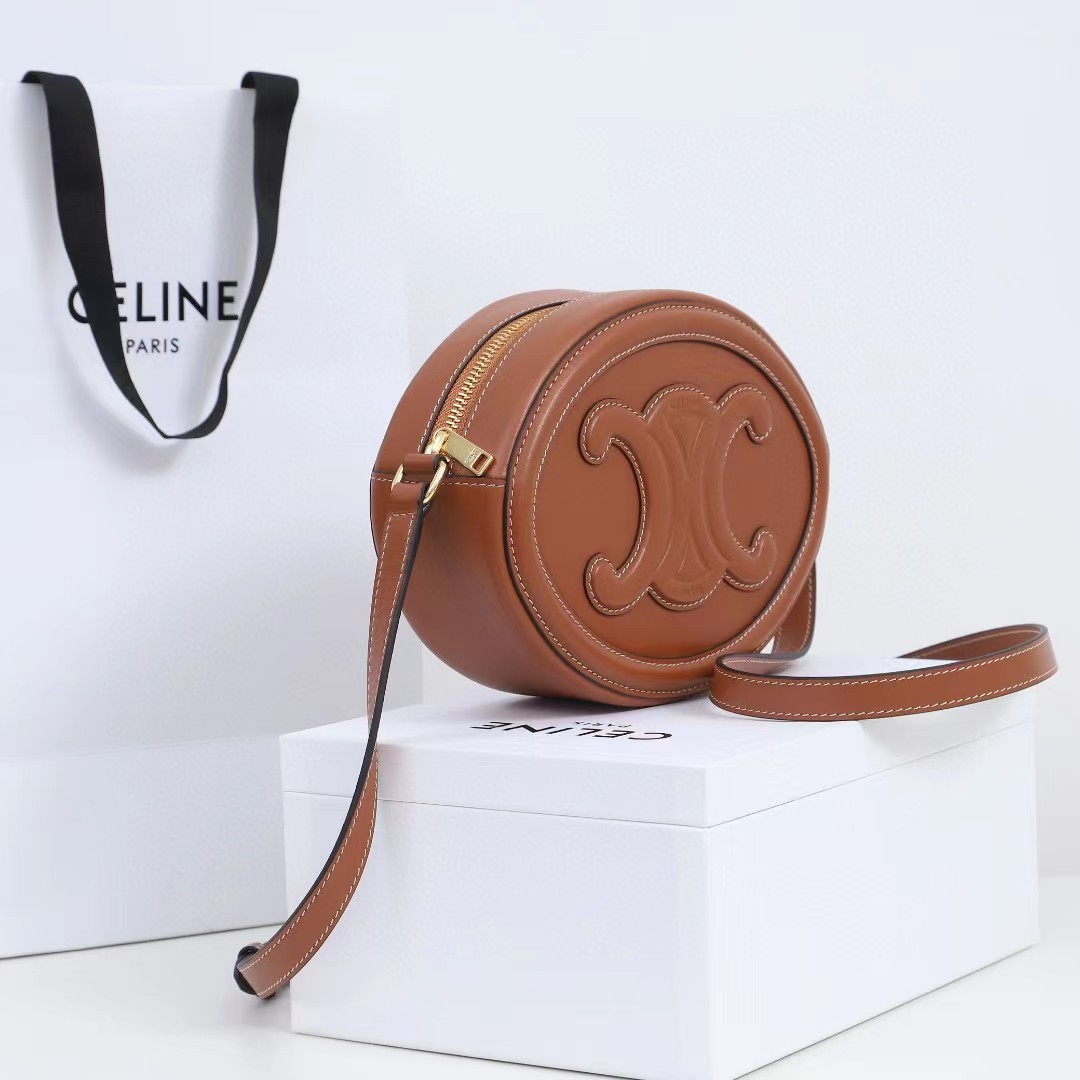 Celine Oval Bag Cuir Triomphe In Smooth Calfskin Tan - 