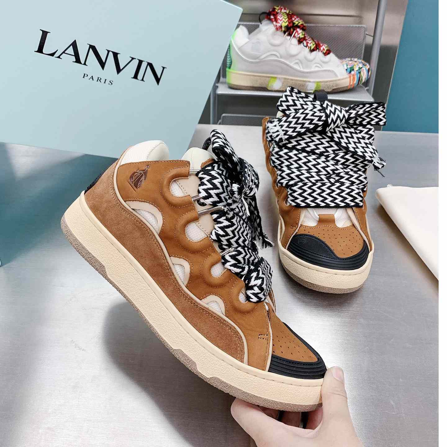 Lanvin Leather Curb Sneakers - 