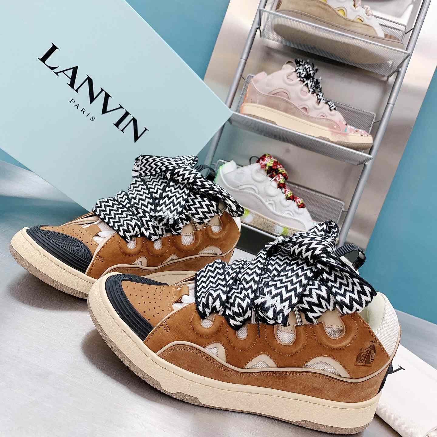 Lanvin Leather Curb Sneakers - 
