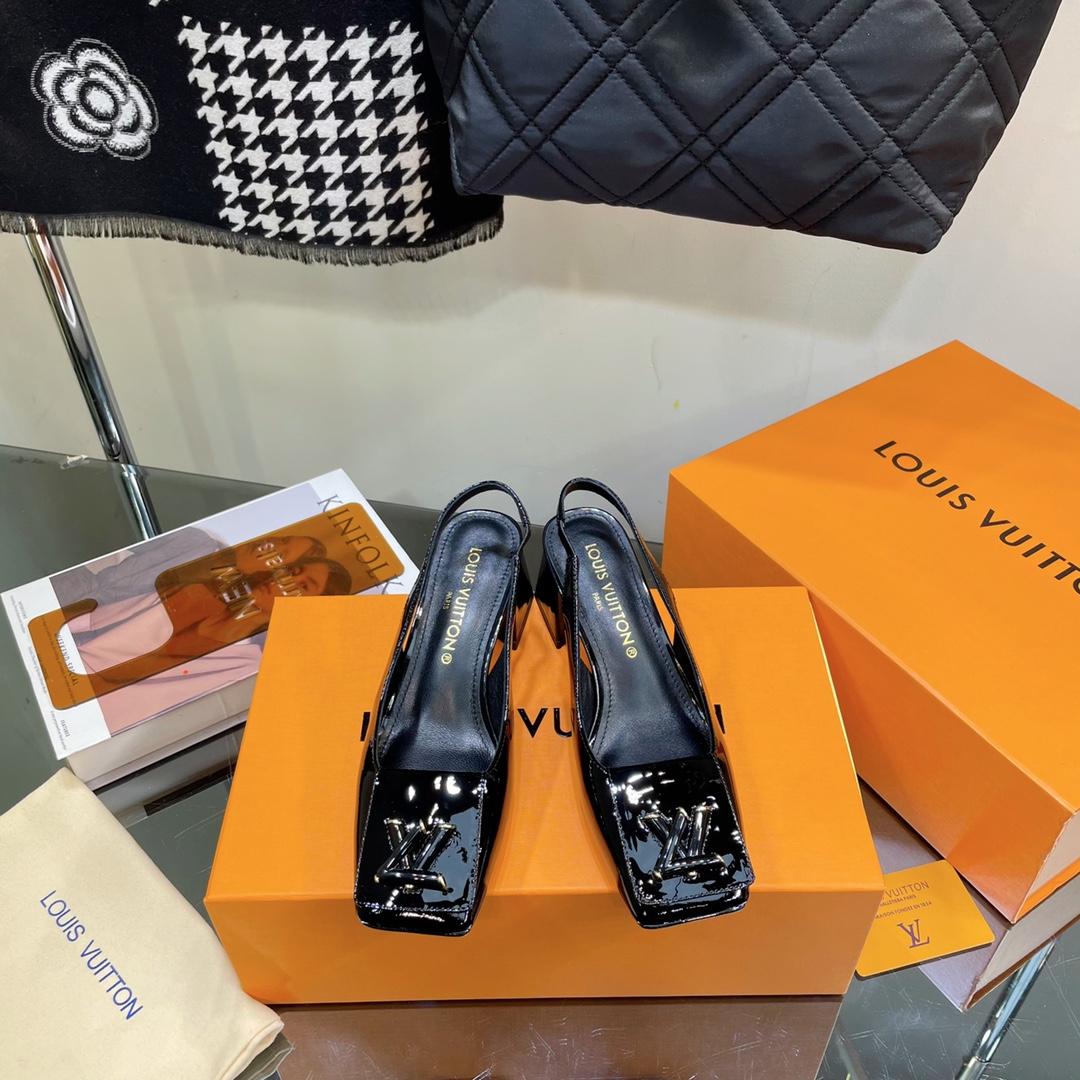Louis Vuitton Shake Slingback Pump      1AB09C - 