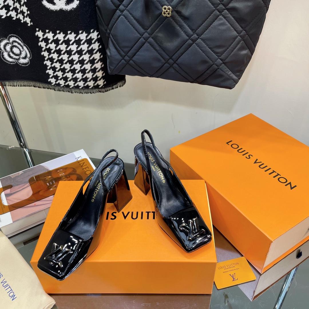 Louis Vuitton Shake Slingback Pump      1AB09C - 
