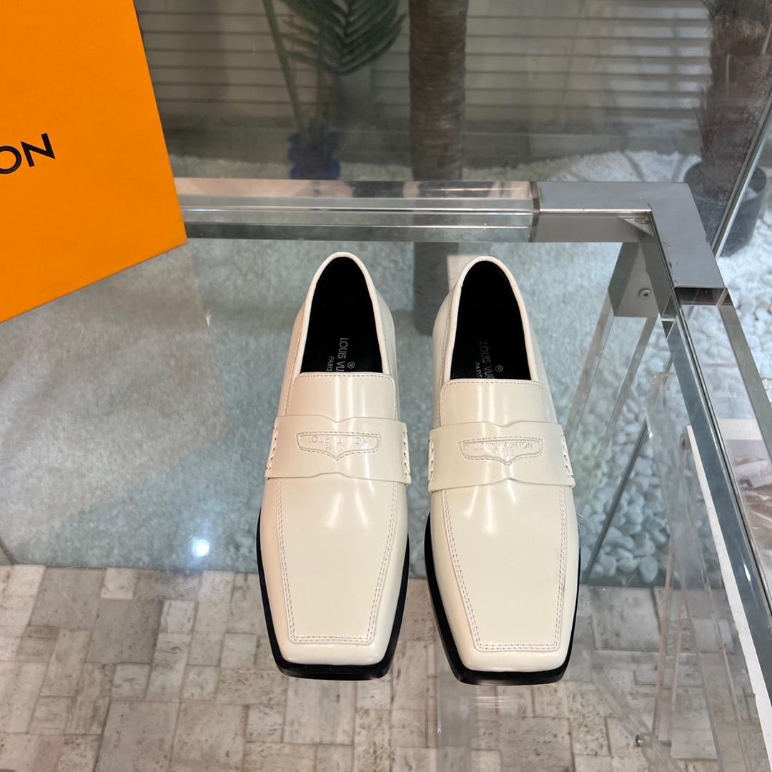 Louis Vuitton Connelly Flat Loafer       - 