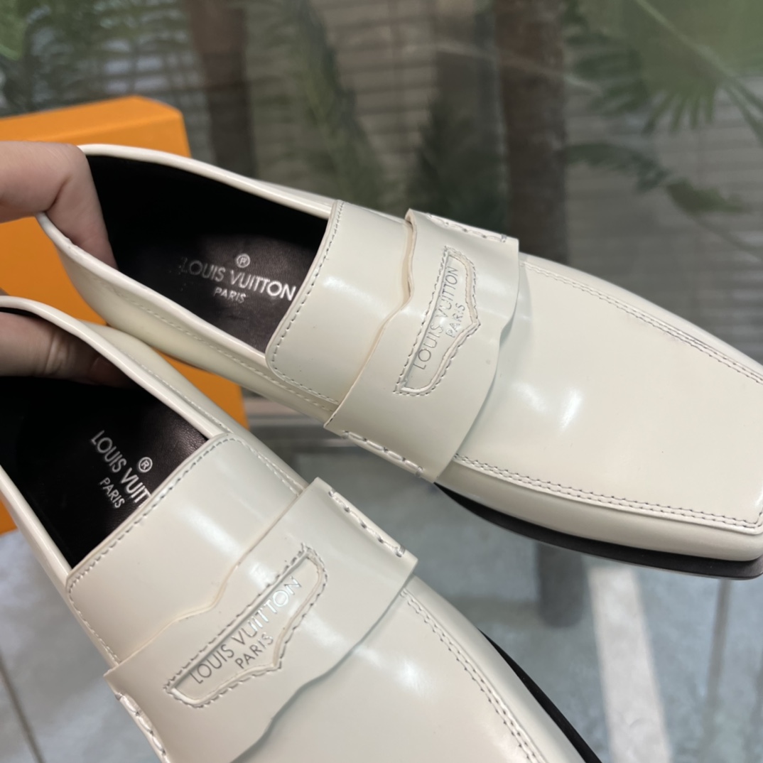 Louis Vuitton Connelly Flat Loafer       - 