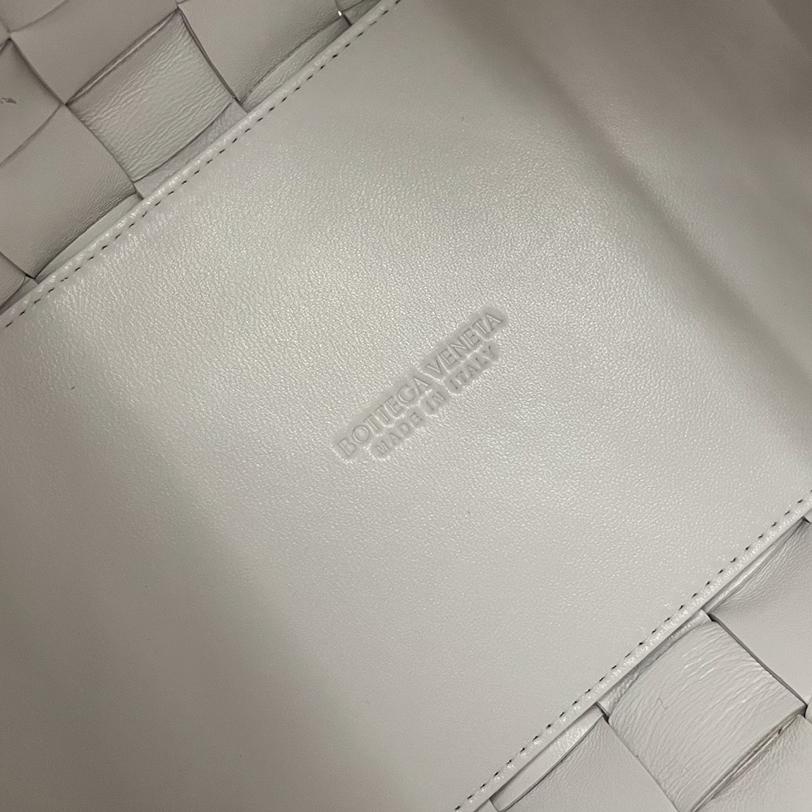 Bottega Veneta Bowling Cassette - 