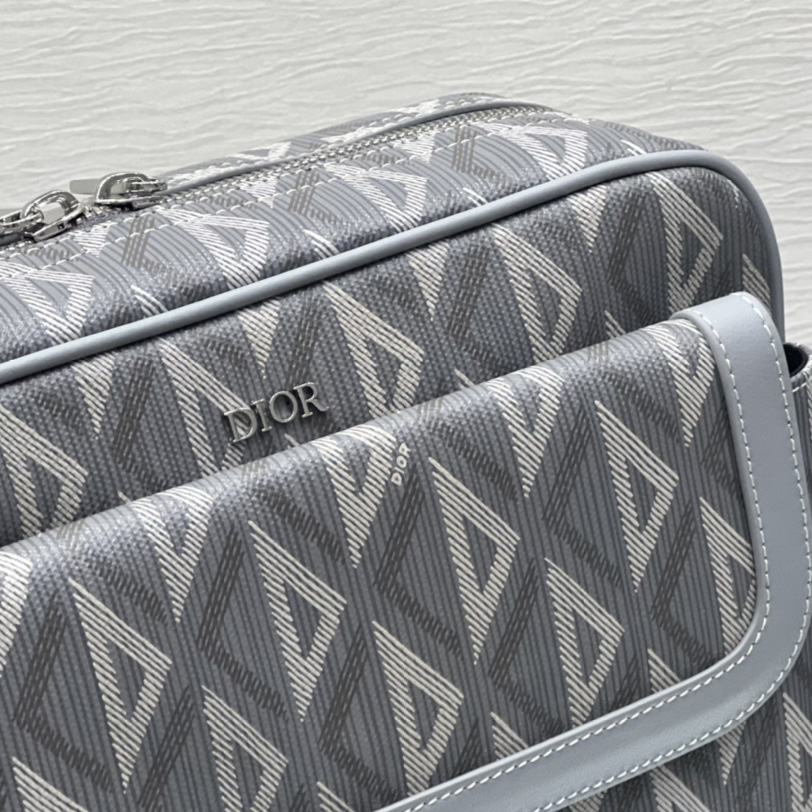 Dior Hit The Road Messenger Bag (26 x 21 x 8 cm) - 