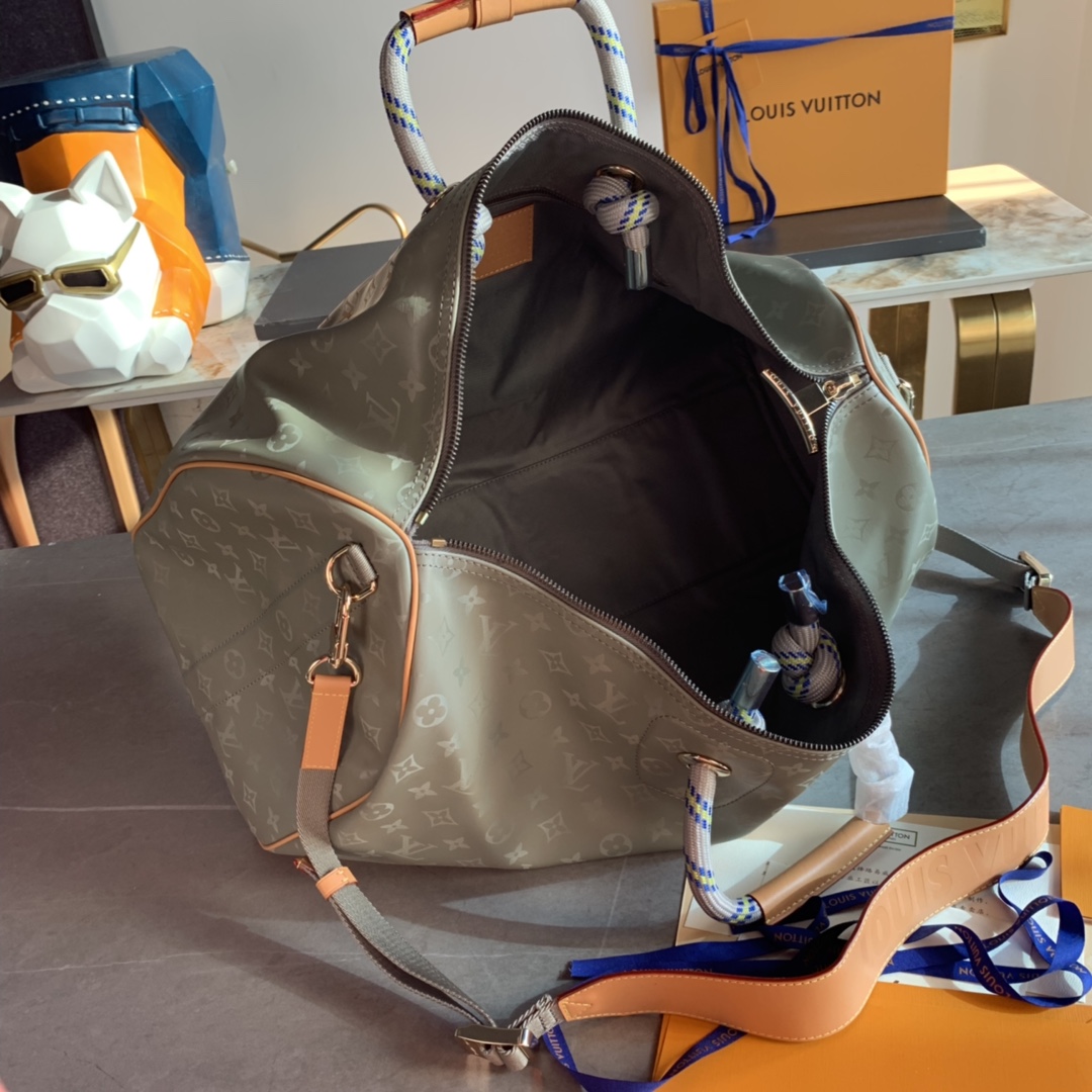 Louis Vuitton Keepall Bandouliere Monogram Titanium 50 Grey - 