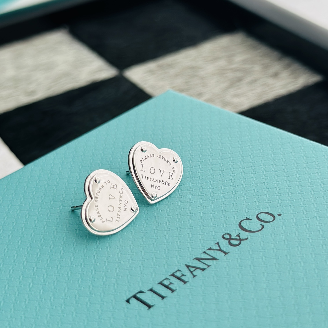 Tiffany&CO Heart Tag Earrings - 