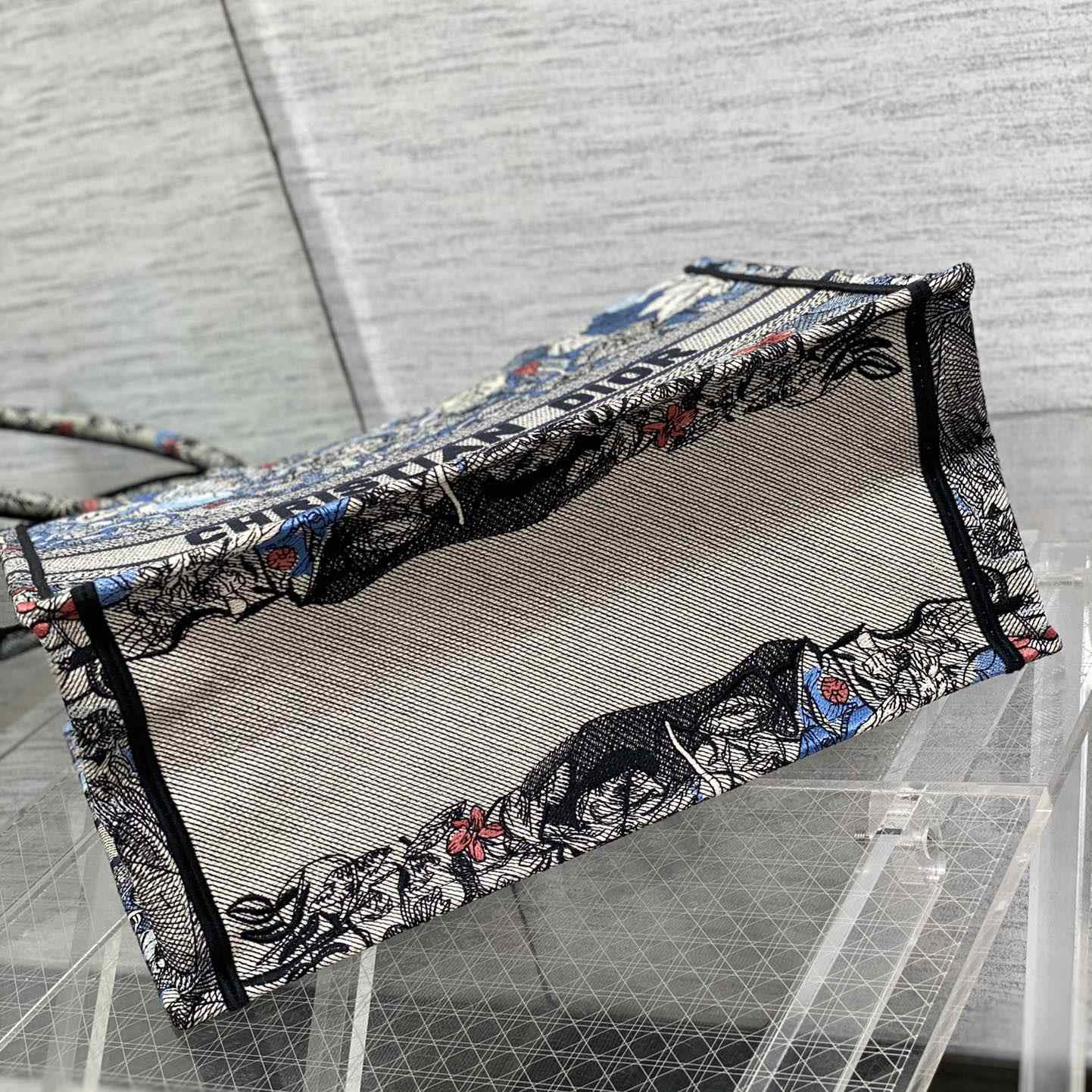 Dior Medium Dior Book Tote - 